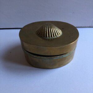Vintage 1970s Brass Shell Hinged Box Storag Decor Accent Beach House Jewelry